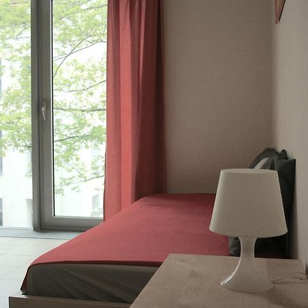 Modern And Cozy Apartment Close To Center ปราก ภายนอก รูปภาพ